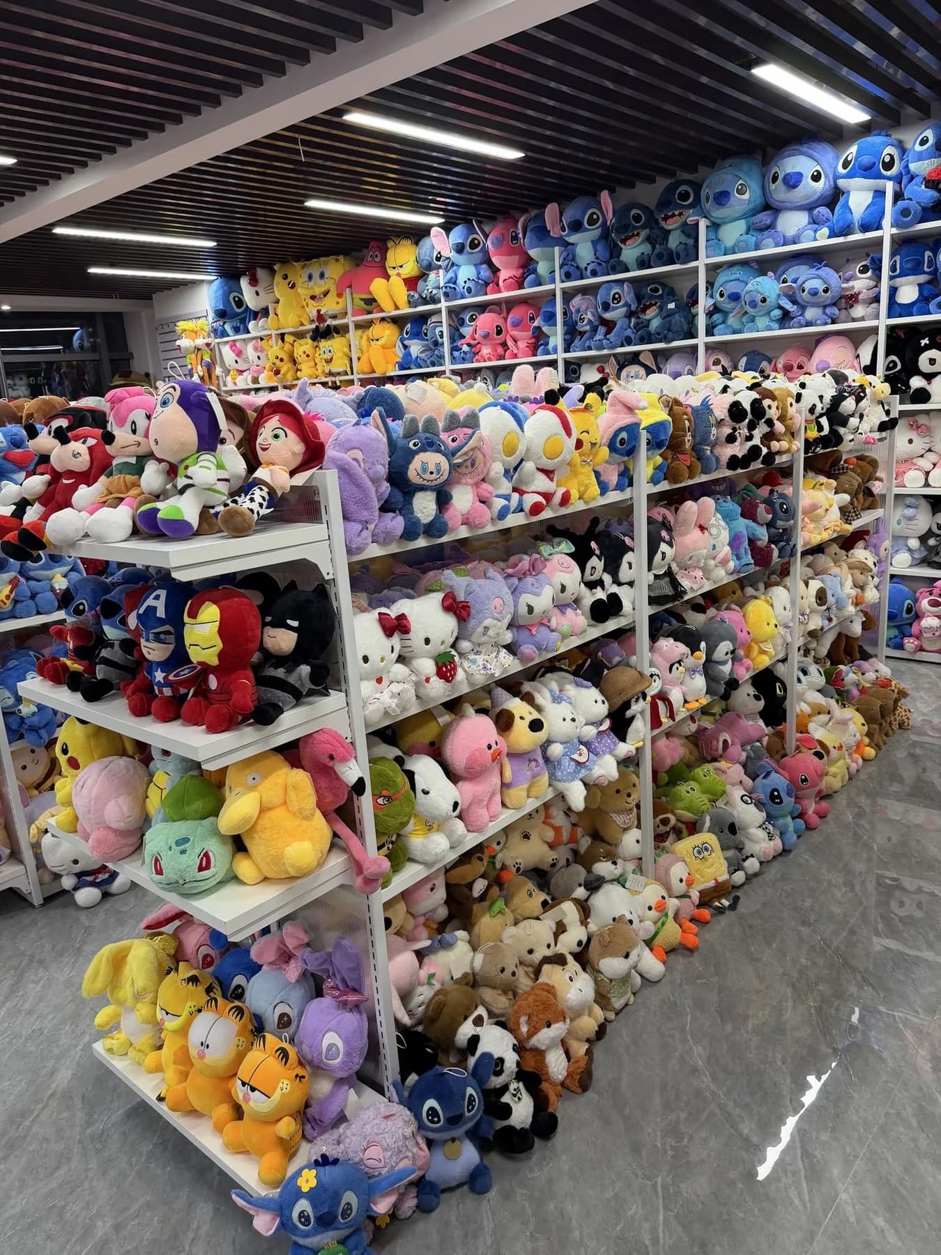 Wide view of the finished goods warehouse